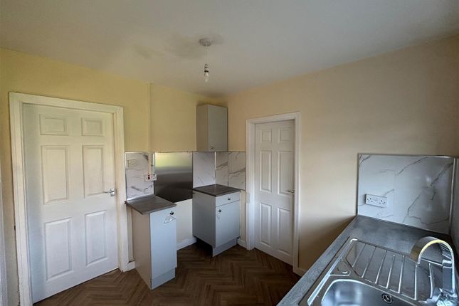 7, Barnett Road, Willenhall photo 2