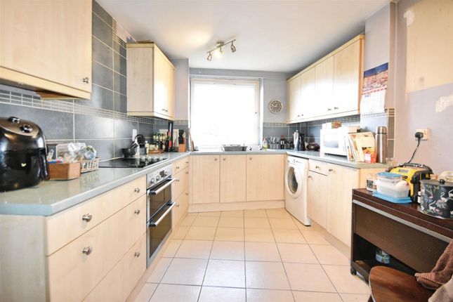 53 Numa Court, Justin Close, Brentford photo 2