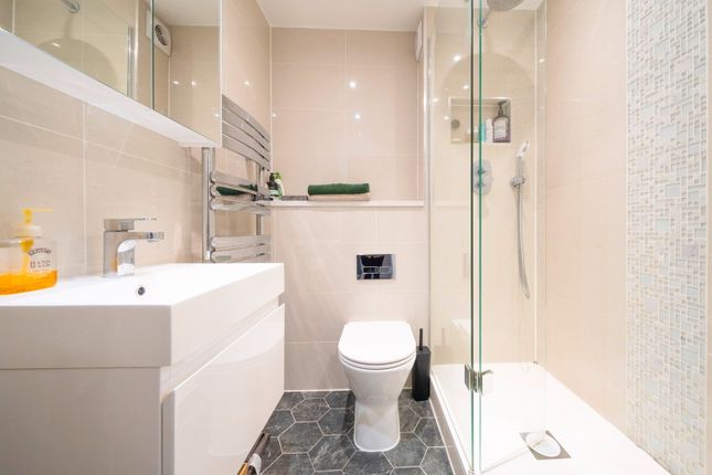 Thanet Lodge, 10,Flat 24, Mapesbury Road, London photo 4