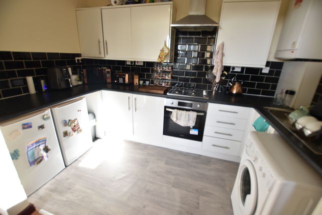 Flat for sale in Sunnyside, Princes Park, Liverpool.