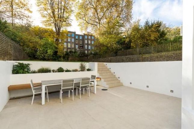 Duplex to rent in Lexham Gardens, London