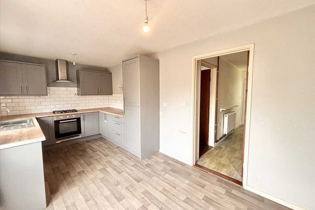 43, Angell Green, Nottingham photo 3
