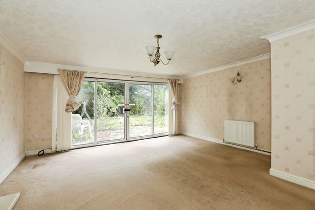 43, Esk Road, Cheshire photo 4