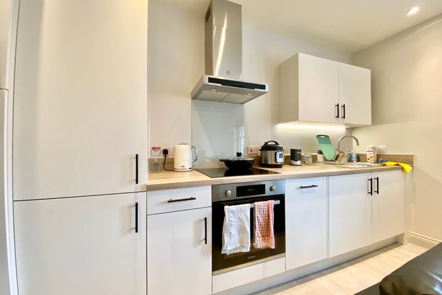 Flat for sale in North Street, Leeds