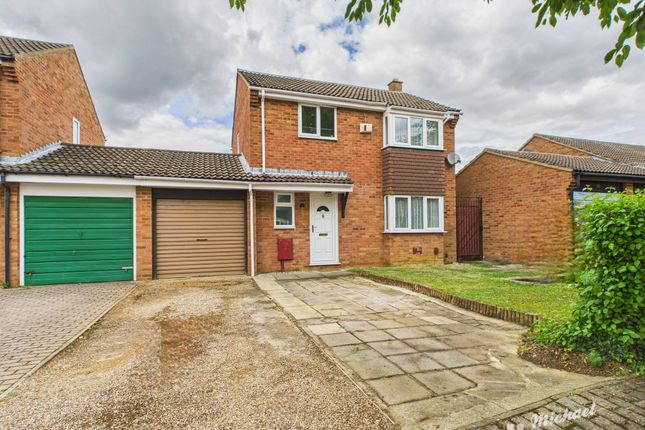 3-bed detached on 27 Edrich Avenue, Milton Keynes, £375,000