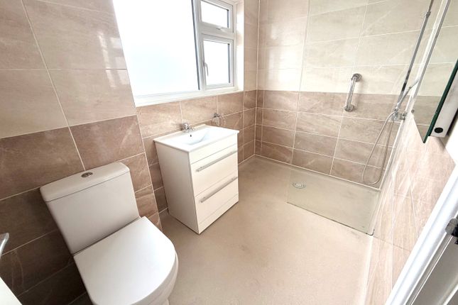 45, Warrington photo 5