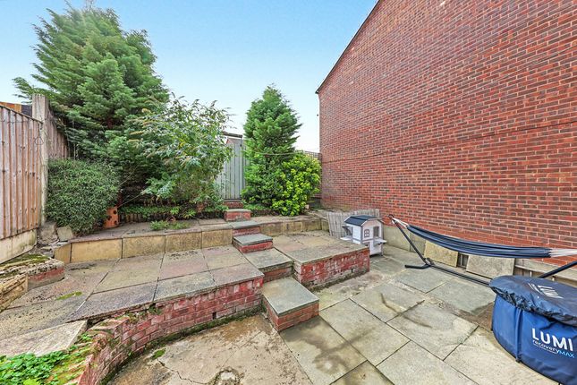 100, Brushfield Road, Chesterfield photo 4