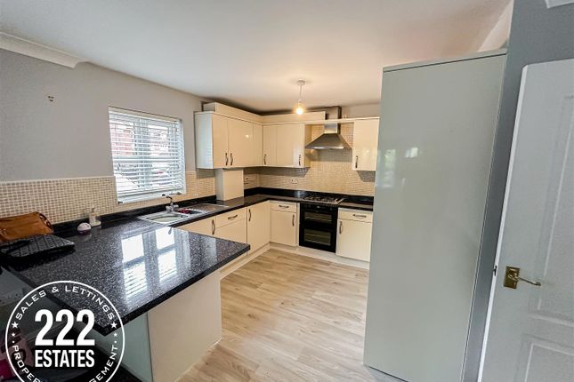 11, Holford Moss, Runcorn photo 2