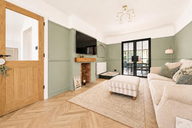 13, Oak Road, Fareham photo 3