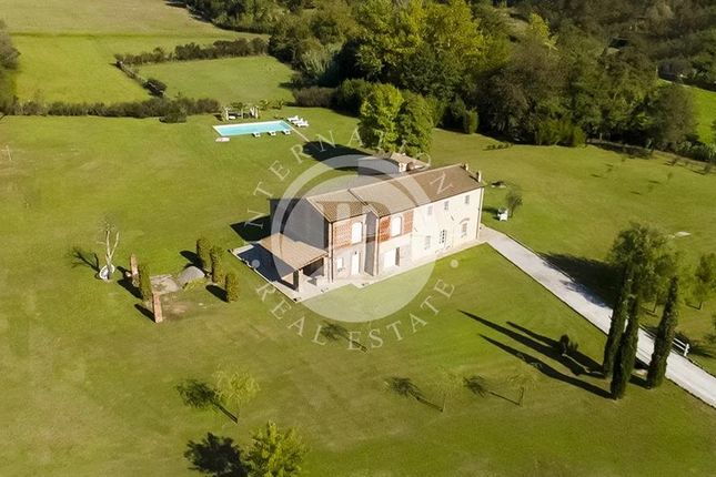 Thumbnail Villa for sale in Lucca, Tuscany, 55100, Italy