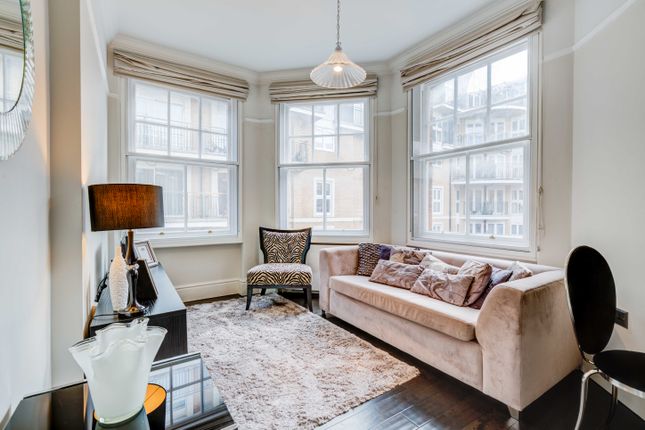 Thumbnail Flat to rent in Westminster Palace Gardens, Artillery Row, London