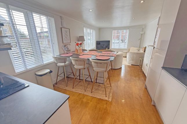 Flat 3, 23, Warwick Street, Rugby photo 3