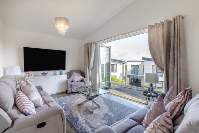 2, Sea View Crescent, Cornwall photo 4