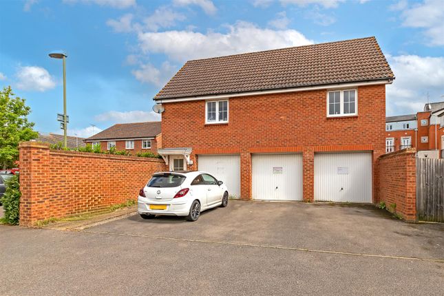 Thumbnail Flat to rent in Errington Close, Hatfield