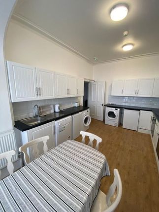 Thumbnail Flat to rent in New Road, Medway