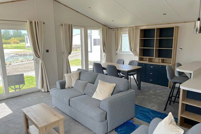 Willerby, New Holland Lodge, Lytham St Annes photo 4