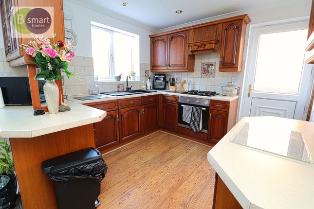 1, Clarkes Croft, Barnsley photo 4
