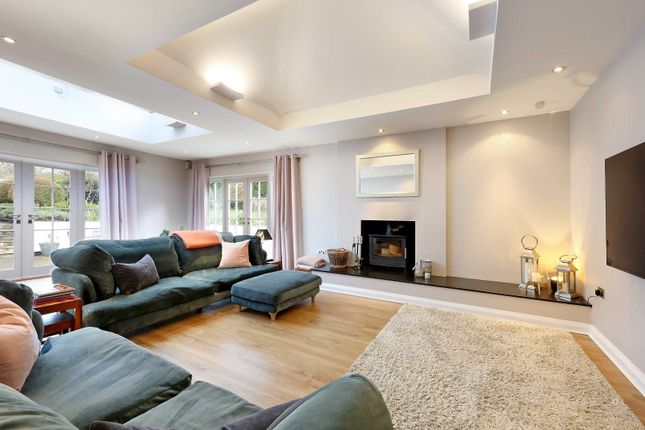 9, Westfield Road, Beaconsfield photo 4