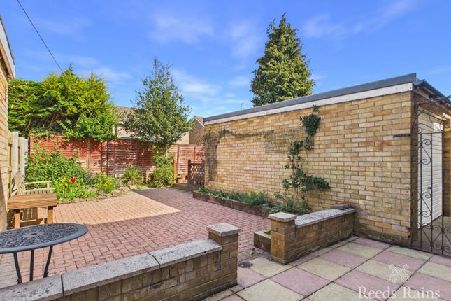 8, Ridgestone Avenue, Hull photo 4
