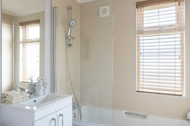 9, Ashfield Park, Scunthorpe photo 4