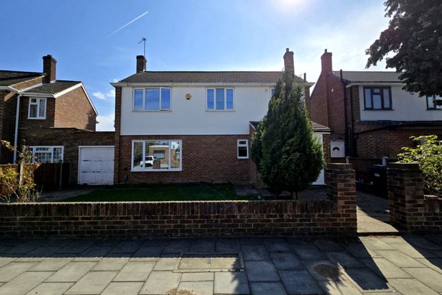 30, Naseby Close, Isleworth photo 2