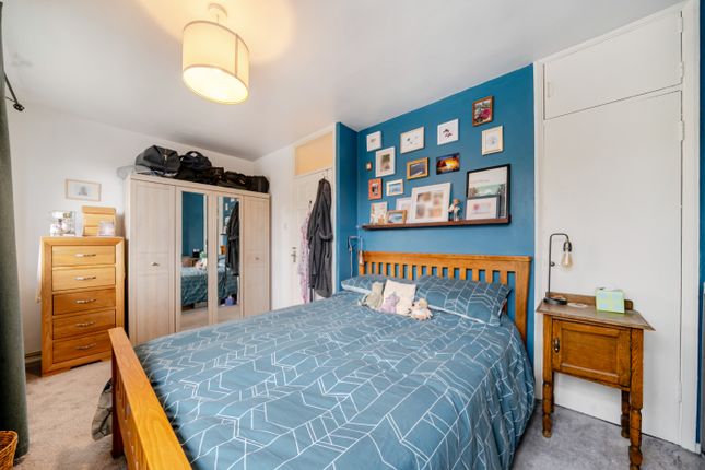 37, Stanstead Road, London photo 3