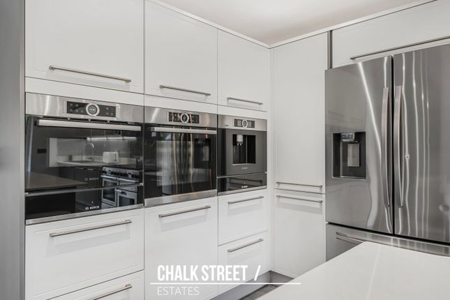 7, Rochford Avenue, Brentwood photo 4
