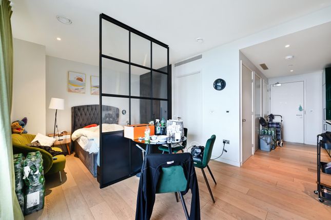 5108 Bagshaw Building 1, Wards Place, London photo 4