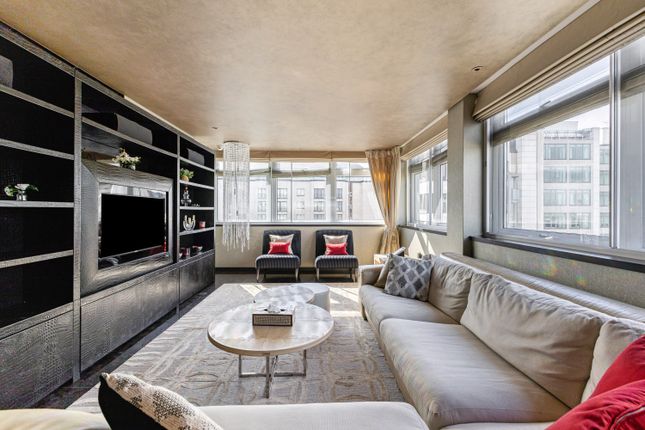 11 Park Towers, 2, Brick Street, Mayfair photo 2
