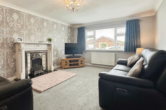 Castleview, 122, Towyn Way West, Towyn photo 2