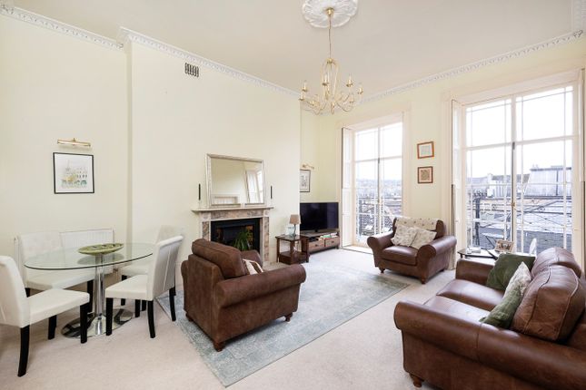 Flat to rent in 4 Alfred Street, Bath