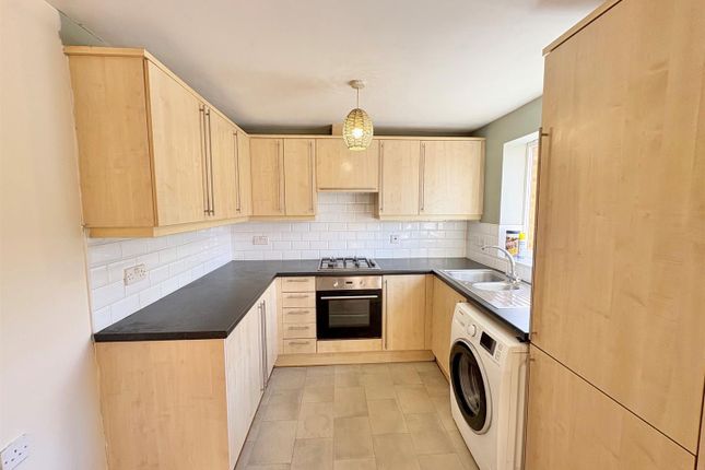39, Manley Park, Leigh photo 4