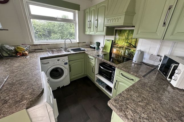 46, Westfields, Brecon photo 3