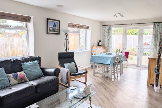 3, Pedlingham Close, Malvern photo 4