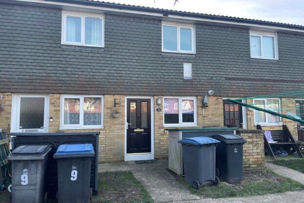 Flat to rent in Clarkes Close, Deal