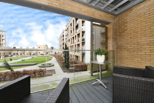 2-bed flat on 3, Watson Heights, Essex, £300,000
