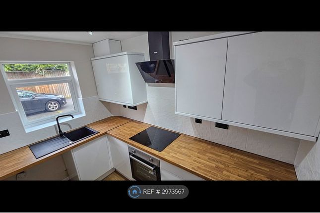 Dovedale Avenue, Sutton-In-Ashfield photo 3