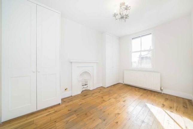 11, Arden Road, London photo 4