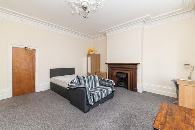 Flat 1a, 90, St George's Terrace, Newcastle Upon Tyne photo 3
