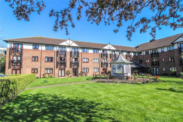 1 bed flat for sale in Ravenscourt, Sawyers Hall Lane CM15