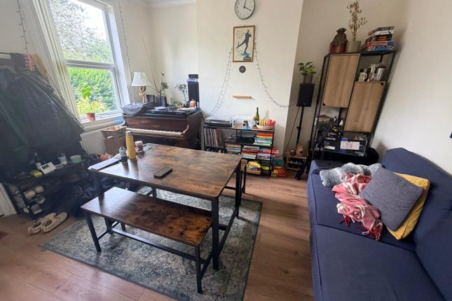11, Milton Terrace, Leeds photo 3