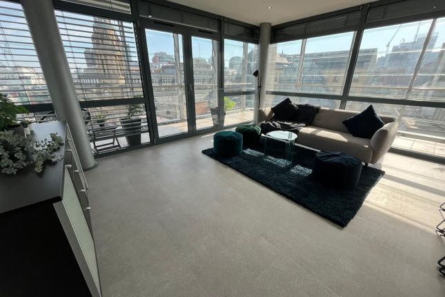 Flat 401, 1 Deansgate, Manchester photo 4
