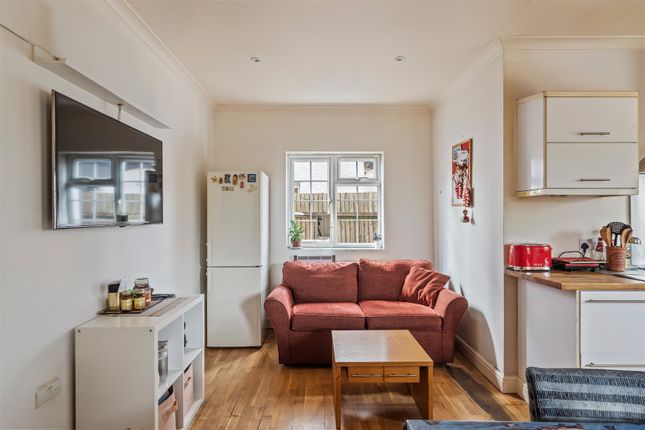 41A, Mount Road, Mitcham photo 4
