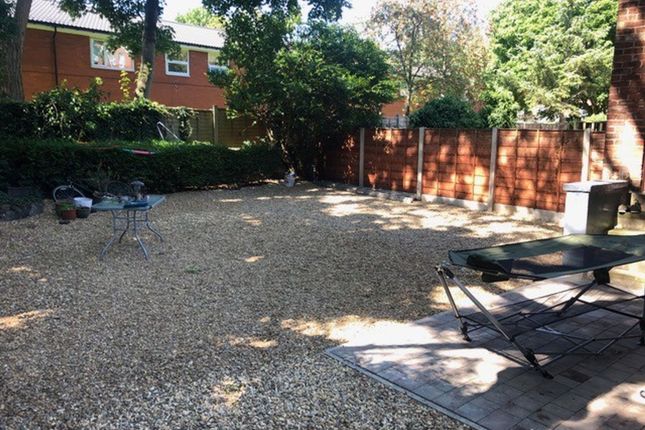 45 Everett Road, Manchester photo 4
