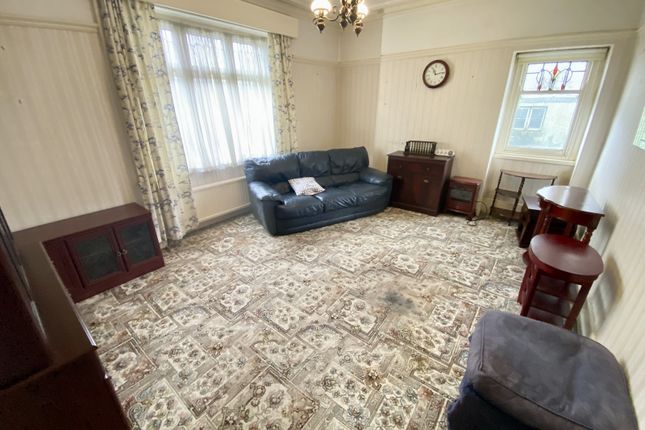 255, Clydach Road, Swansea photo 3