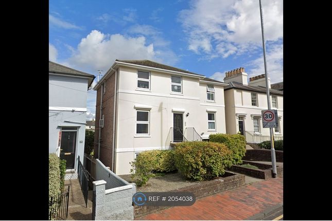 Thumbnail Flat to rent in Garden Road, Tunbridge Wells
