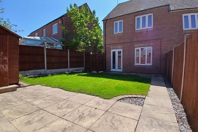 24, Burtree Drive, Stoke-on-Trent photo 2