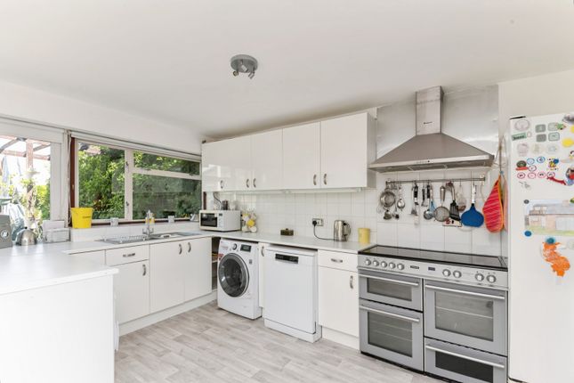 104, Point Clear Road, Clacton-on-Sea photo 4