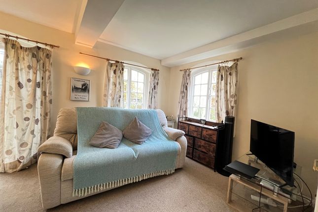 Flat for sale in Newmarket Road, Great Chesterford, Saffron Walden