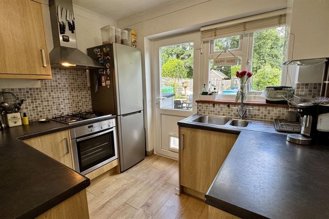 24, Amberley Road, Milford photo 2